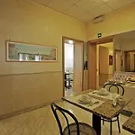 Hotel Embassy