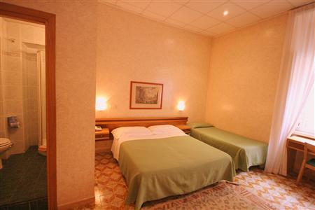 Embassy 3* Rome