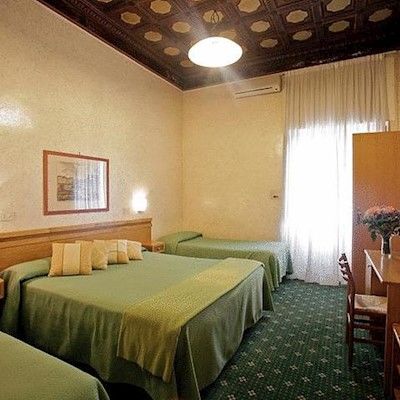 Embassy Hotel Rome