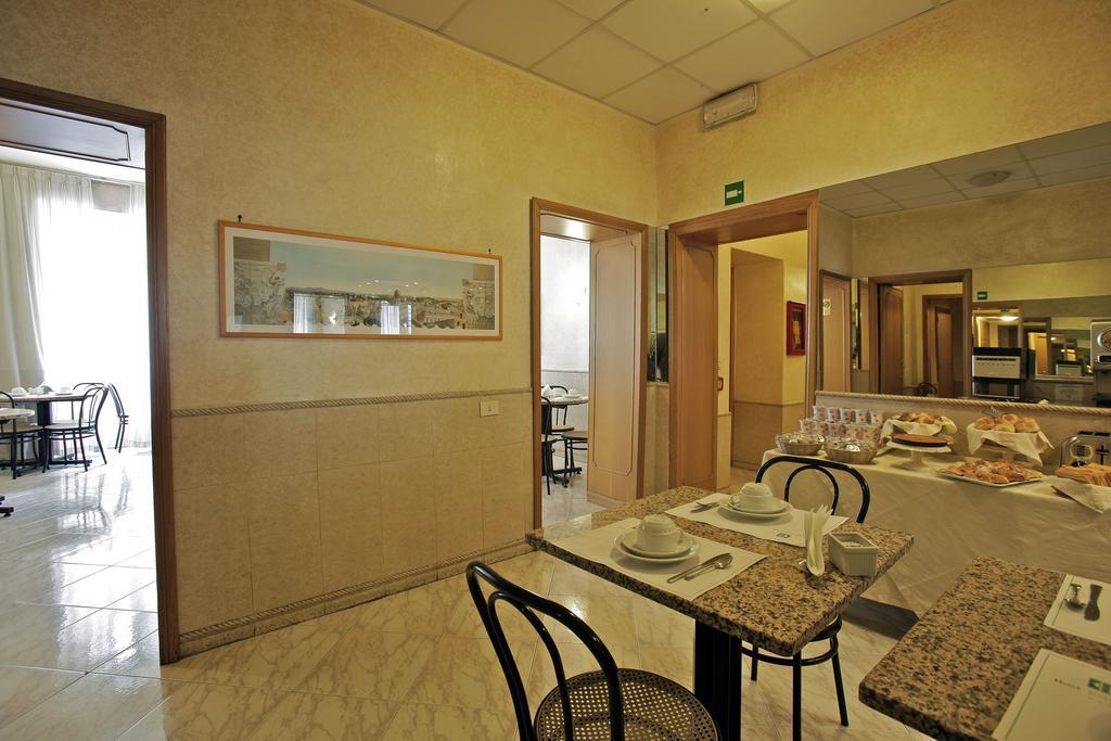 Embassy Hotel 3*